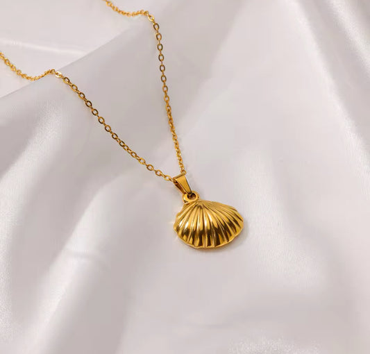 Scallop Pendant