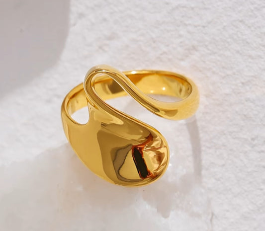 Noah Love Ring