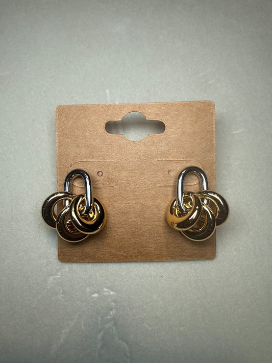 Two-tone loop earrings
